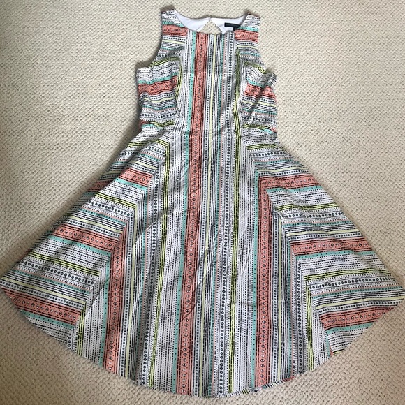 Torrid Insider | Mixed Border Print Dress | 12 - Picture 3 of 12